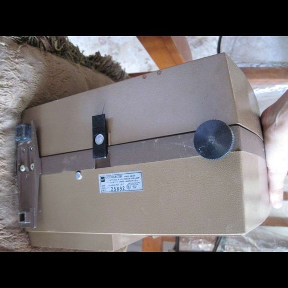 gaf 8mm Motion Picture Projector 2388 Mod 438-M2 25892 120V 60CY 3Amps Woodgrain - Picture 7 of 13